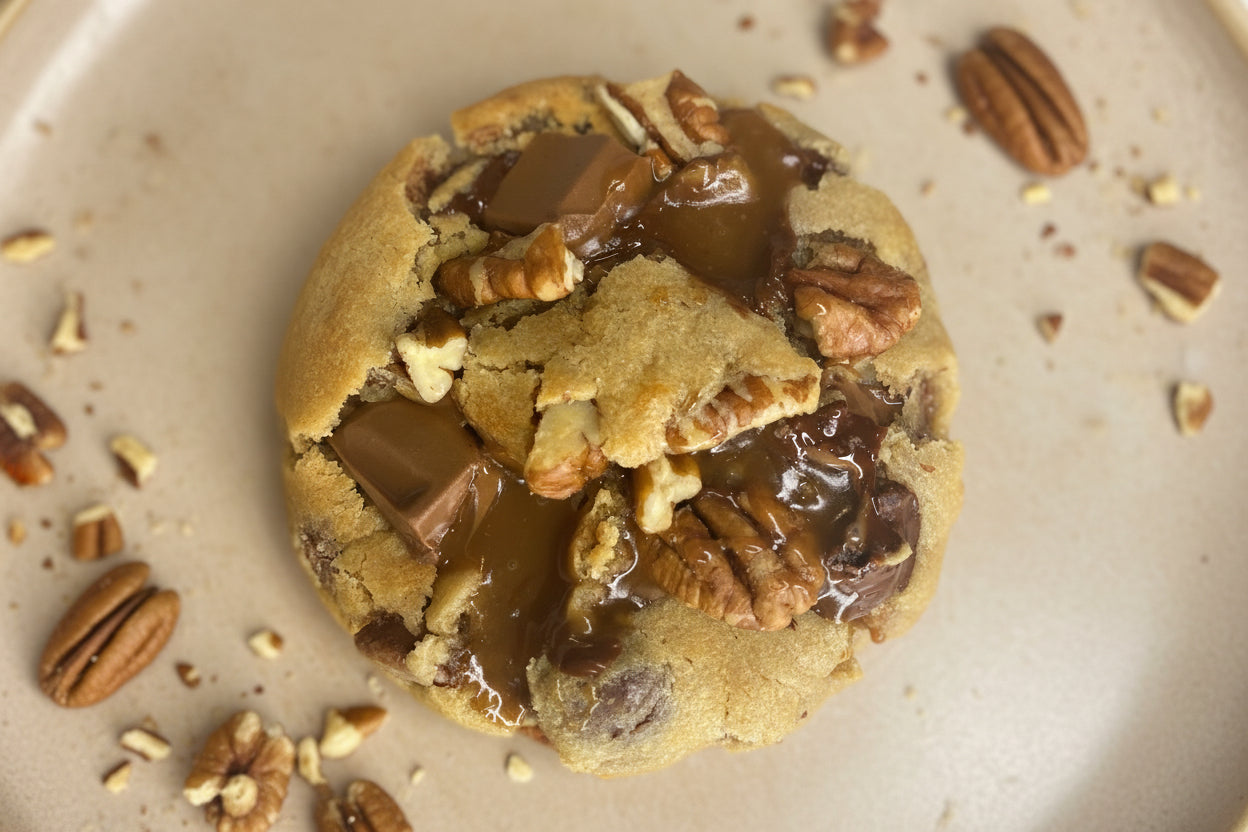 Chocolate pecan caramel cookie/ Biscuit au chocolat caramel pacanes